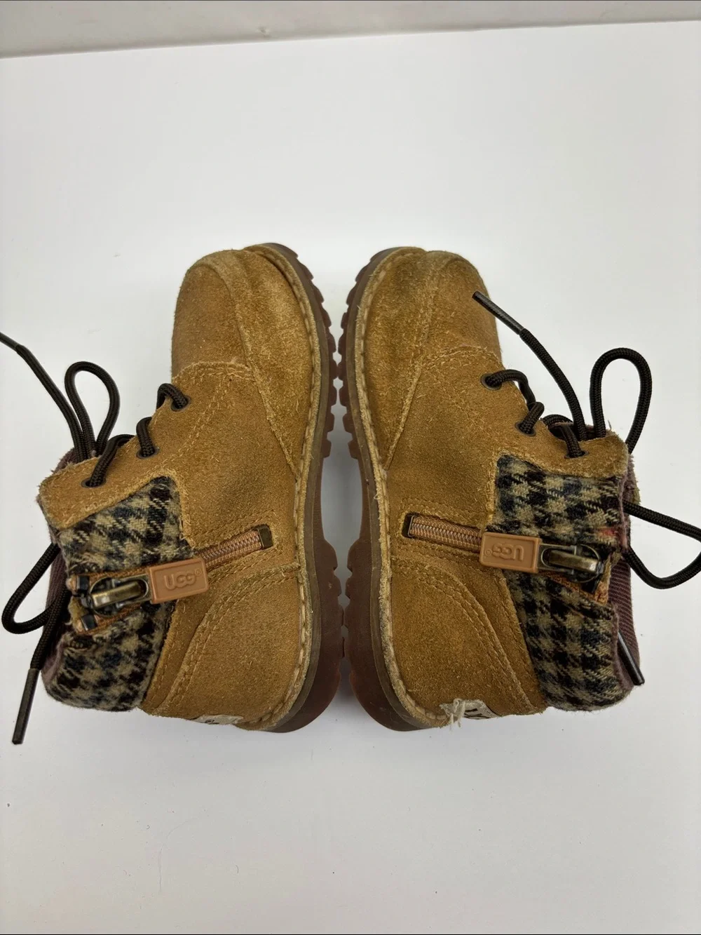 UGG Kids Chestnut Suede Lace-Up Boots, SZ 8 toddler boy, box 72